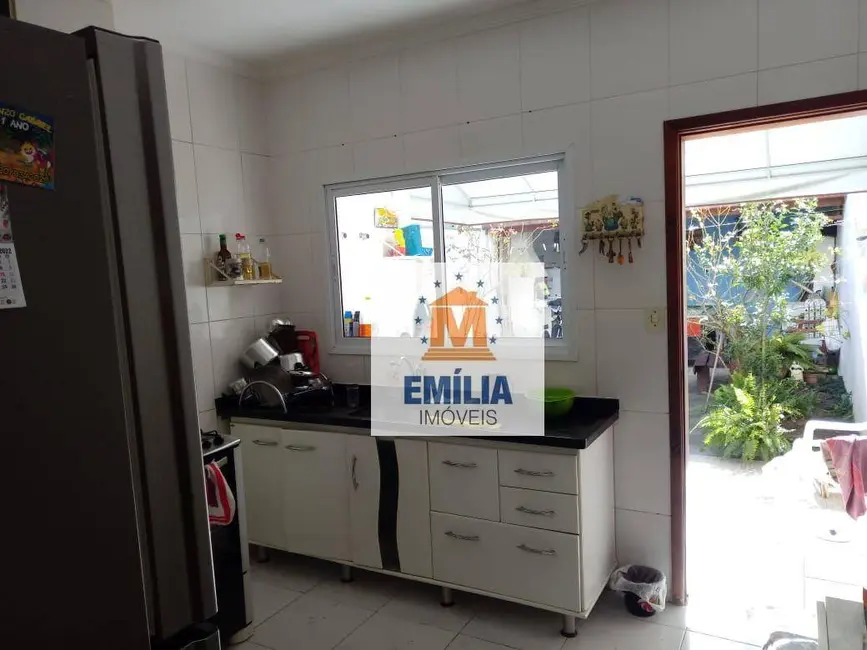 Foto 4 de Sobrado com 3 quartos à venda, 150m2 em Jardim Santa Maria, Jacarei - SP