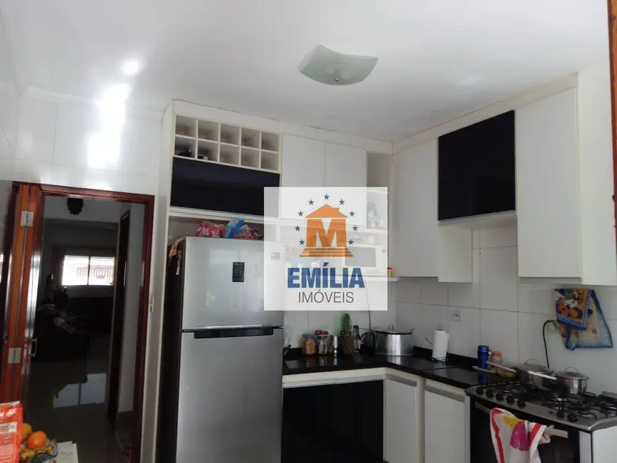 Foto 1 de Sobrado com 3 quartos à venda, 150m2 em Jardim Santa Maria, Jacarei - SP