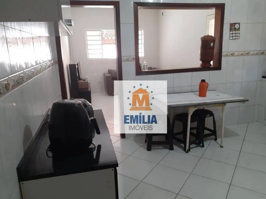 Foto 3 de Casa com 2 quartos à venda, 126m2 em Jardim Santa Marina, Jacarei - SP