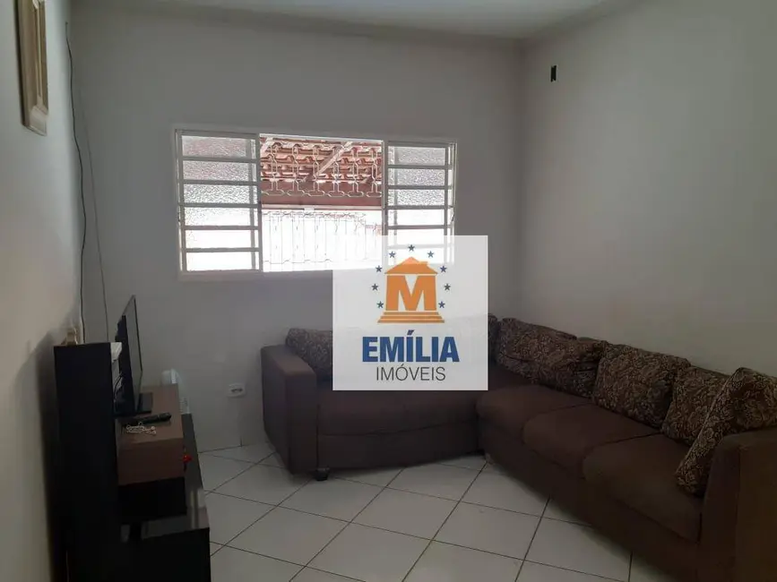 Foto 1 de Casa com 2 quartos à venda, 126m2 em Jardim Santa Marina, Jacarei - SP