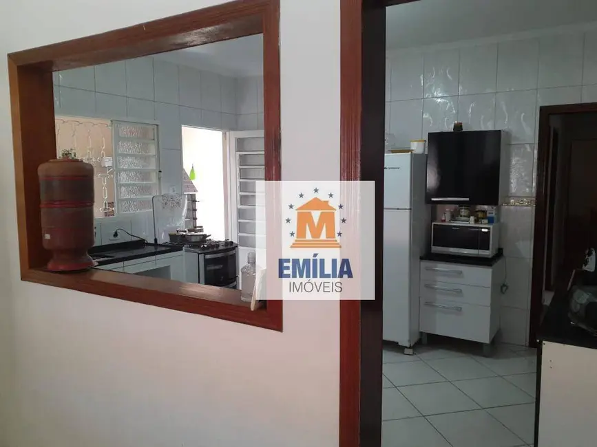 Foto 6 de Casa com 2 quartos à venda, 126m2 em Jardim Santa Marina, Jacarei - SP