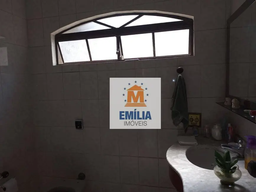 Foto 3 de Sobrado com 4 quartos à venda, 140m2 em Jardim das Indústrias, Jacarei - SP