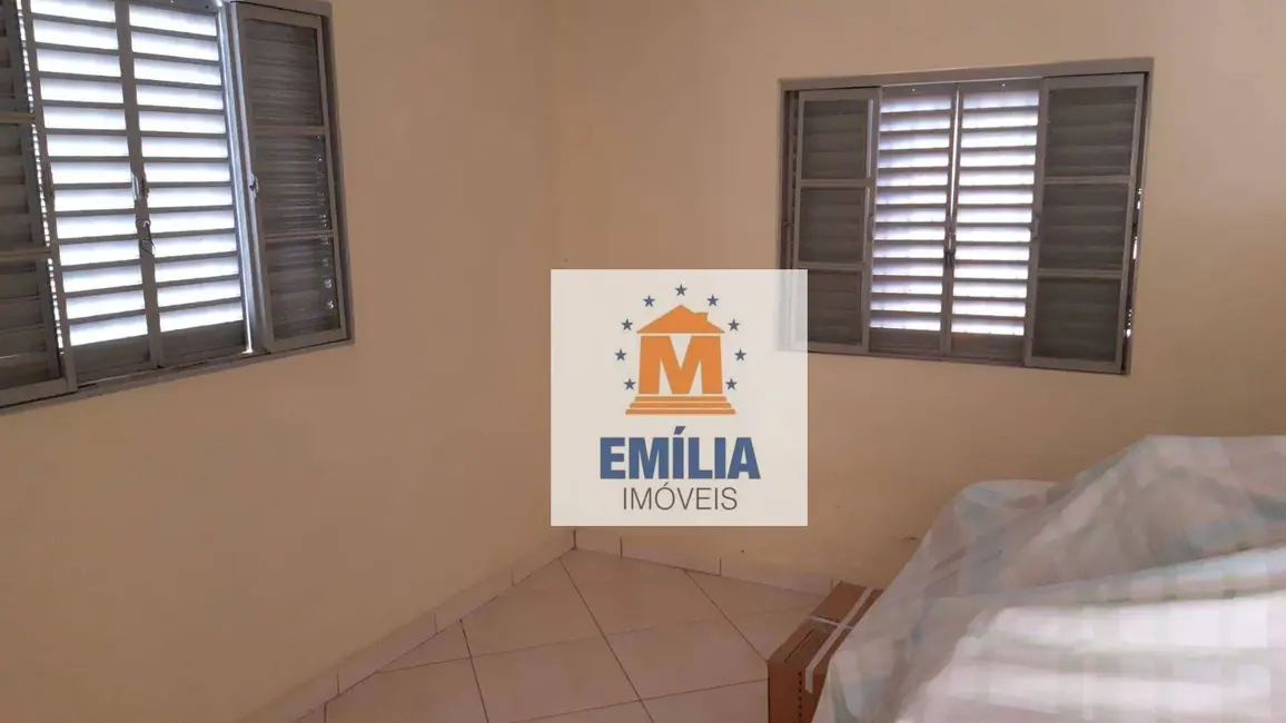 Casa com 2 quartos à venda, 300m2 em Jardim Didinha, Jacarei - SP - imagem 3 Foto 3 de Casa com 2 quartos à venda, 300m2 em Jardim Didinha, Jacarei - SP