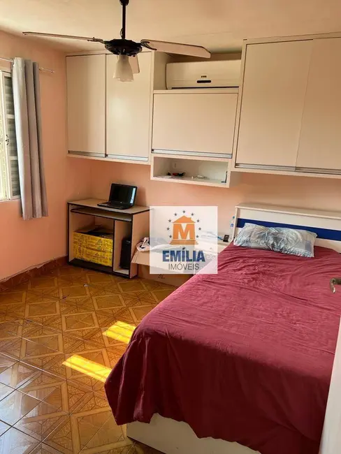 Foto 3 de Casa com 4 quartos à venda, 131m2 em Vila Pinheiro, Jacarei - SP