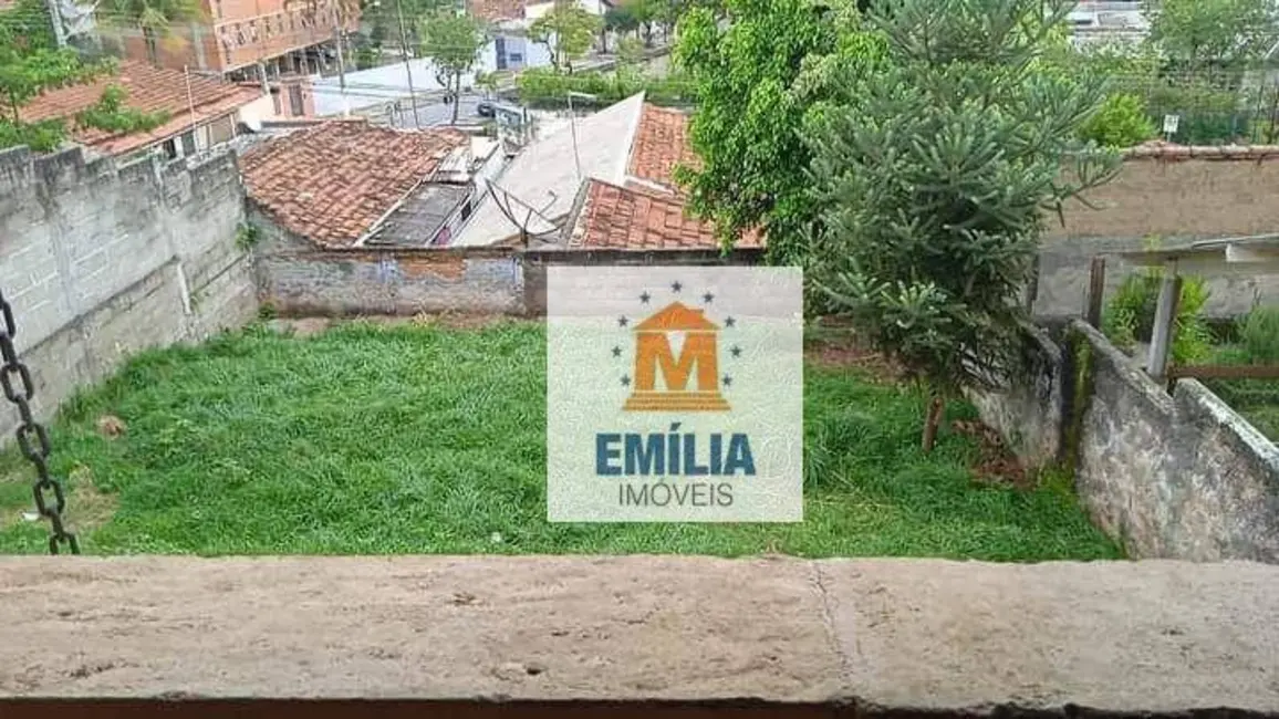 Foto 3 de Casa com 2 quartos à venda, 250m2 em Parque Santo Antônio, Jacarei - SP