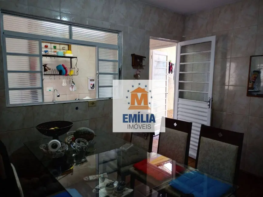 Foto 9 de Casa com 2 quartos à venda, 130m2 em Bandeira Branca, Jacarei - SP