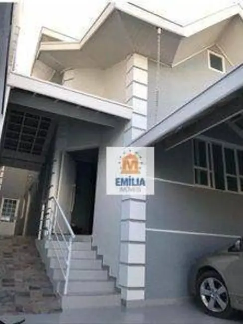 Sobrado com 3 quartos à venda, 175m2 em Jacarei - SP - imagem 6 Foto 6 de Sobrado com 3 quartos à venda, 175m2 em Jacarei - SP