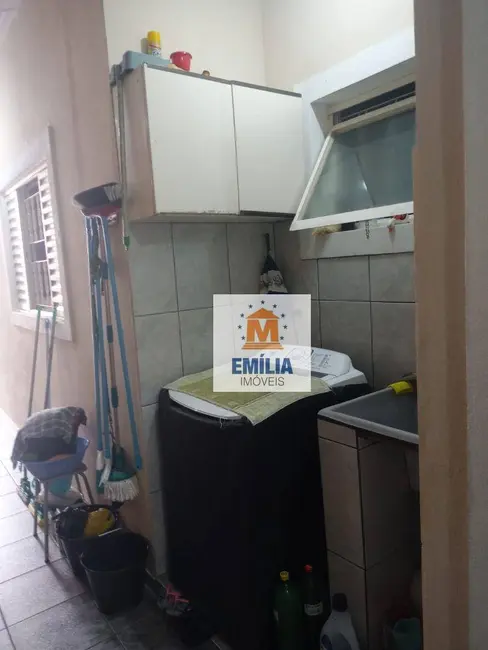 Foto 6 de Casa com 2 quartos à venda, 126m2 em Jardim Santa Marina, Jacarei - SP