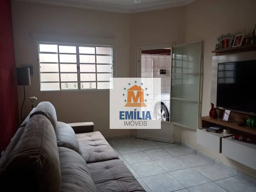 Foto 3 de Casa com 2 quartos à venda, 126m2 em Jardim Santa Marina, Jacarei - SP