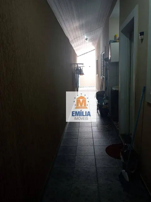 Foto 9 de Casa com 2 quartos à venda, 126m2 em Jardim Santa Marina, Jacarei - SP