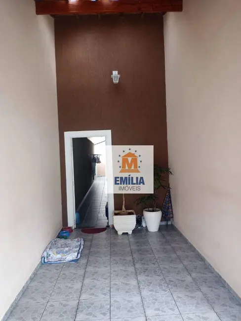 Foto 1 de Casa com 2 quartos à venda, 126m2 em Jardim Santa Marina, Jacarei - SP