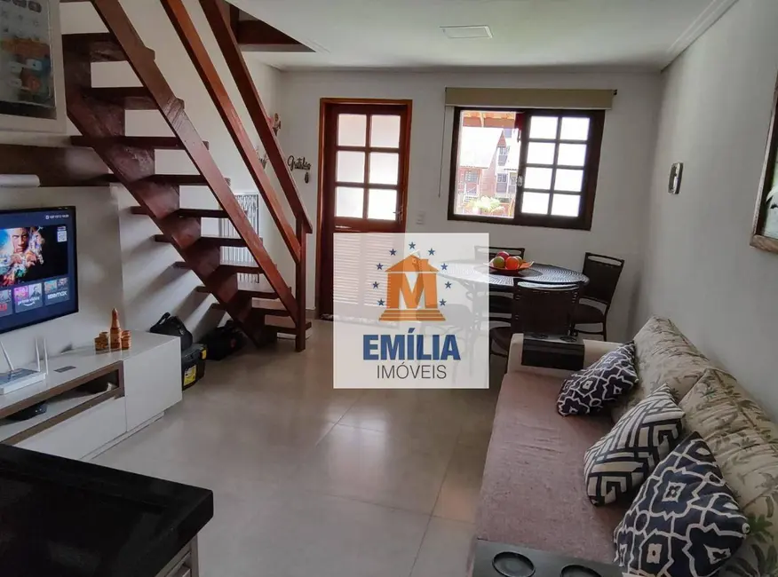 Foto 2 de Casa de Condomínio com 2 quartos à venda, 60m2 em Ubatuba - SP