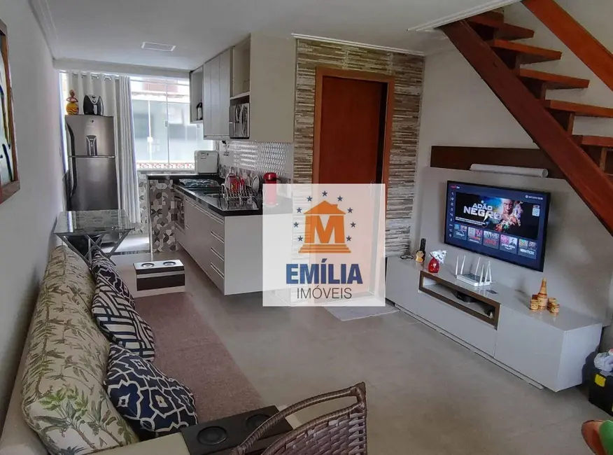 Foto 3 de Casa de Condomínio com 2 quartos à venda, 60m2 em Ubatuba - SP