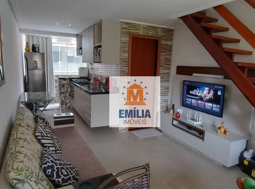 Foto 1 de Casa de Condomínio com 2 quartos à venda, 60m2 em Ubatuba - SP