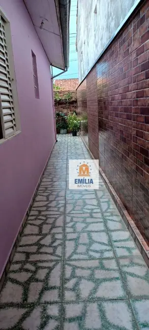 Foto 2 de Casa com 3 quartos à venda, 180m2 em Parque Santo Antônio, Jacarei - SP