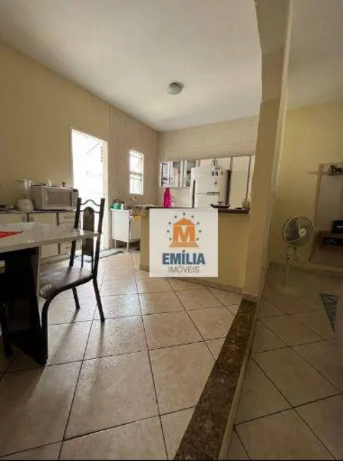 Foto 4 de Casa com 3 quartos à venda, 150m2 em Parque Santo Antônio, Jacarei - SP