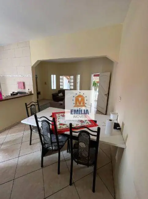 Foto 3 de Casa com 3 quartos à venda, 150m2 em Parque Santo Antônio, Jacarei - SP