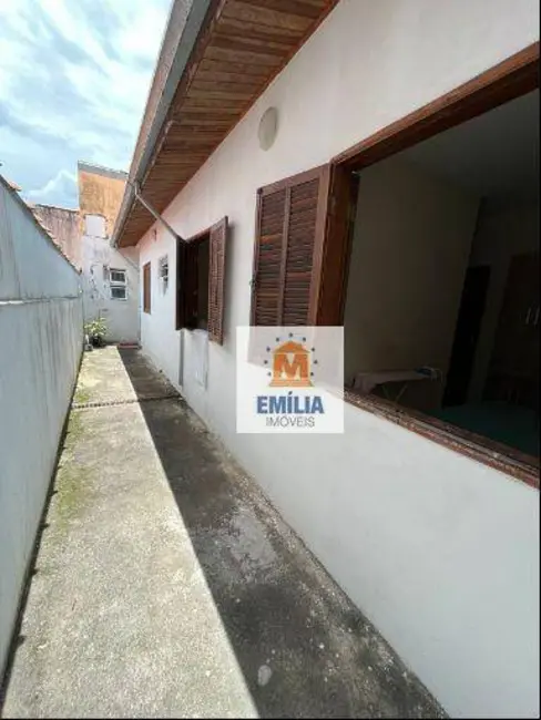 Foto 6 de Casa com 3 quartos à venda, 150m2 em Parque Santo Antônio, Jacarei - SP