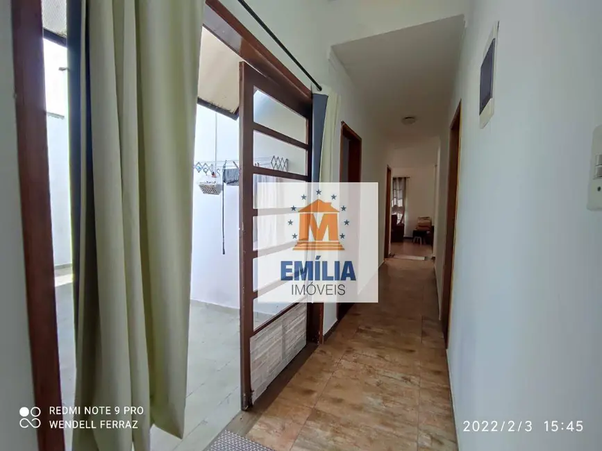 Foto 1 de Casa com 3 quartos à venda, 210m2 em Jardim Siesta, Jacarei - SP
