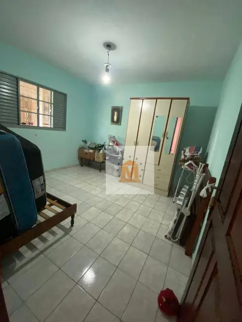 Foto 8 de Sobrado com 5 quartos à venda, 290m2 em Cidade Salvador, Jacarei - SP