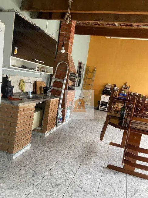 Foto 2 de Sobrado com 5 quartos à venda, 290m2 em Cidade Salvador, Jacarei - SP