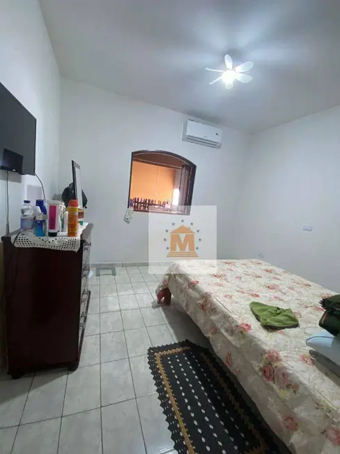 Foto 6 de Sobrado com 5 quartos à venda, 290m2 em Cidade Salvador, Jacarei - SP