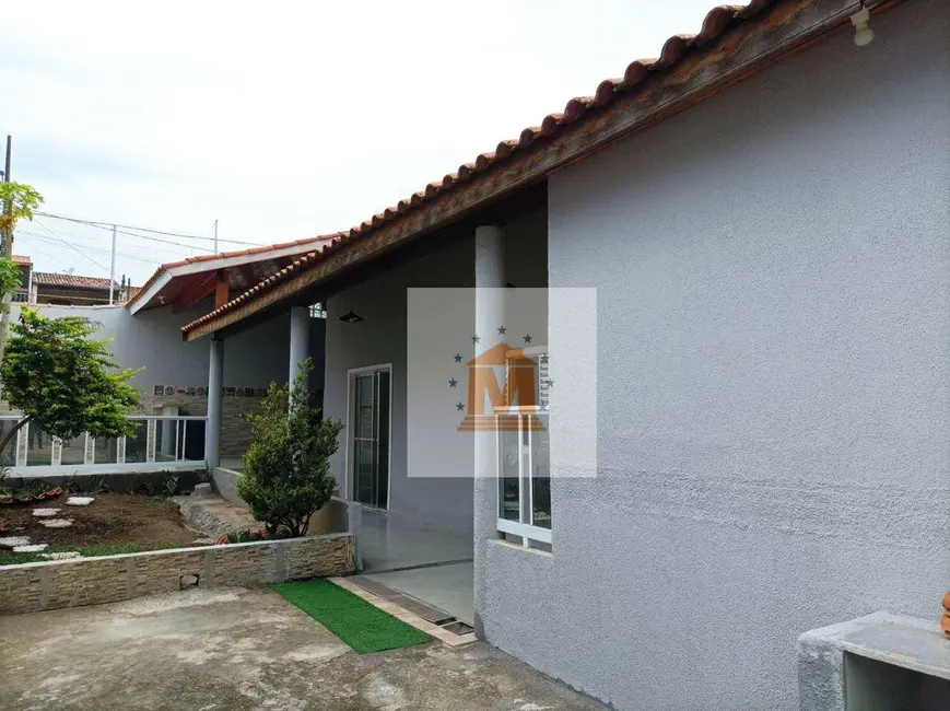 Casa com 2 quartos à venda, 250m2 em Cidade Nova Jacareí, Jacarei - SP - imagem 2 Foto 2 de Casa com 2 quartos à venda, 250m2 em Cidade Nova Jacareí, Jacarei - SP