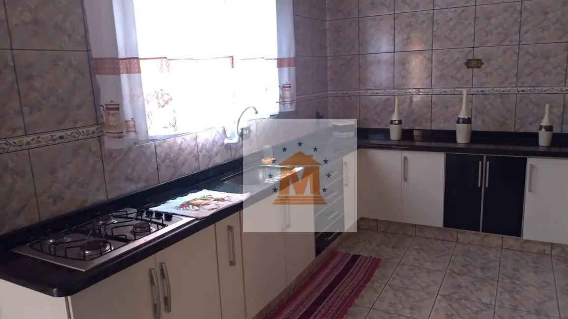 Foto 2 de Sobrado com 3 quartos à venda, 250m2 em Jardim Terras de São João, Jacarei - SP