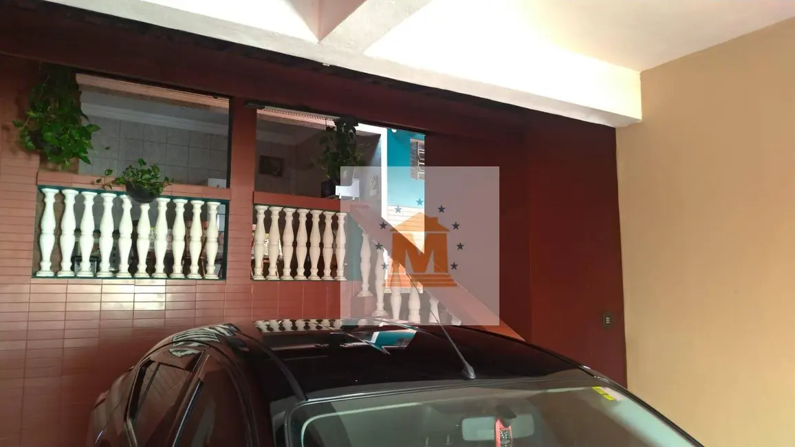 Foto 4 de Sobrado com 3 quartos à venda, 250m2 em Jardim Terras de São João, Jacarei - SP