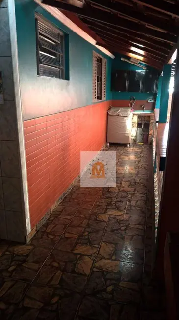 Foto 6 de Sobrado com 3 quartos à venda, 250m2 em Jardim Terras de São João, Jacarei - SP