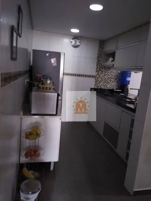 Casa de Condomínio com 2 quartos à venda, 149m2 em Jardim Marcondes, Jacarei - SP - imagem 5 Foto 5 de Casa de Condomínio com 2 quartos à venda, 149m2 em Jardim Marcondes, Jacarei - SP