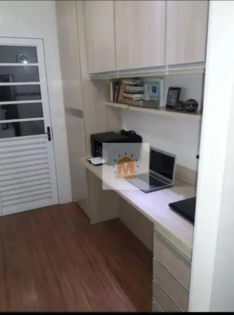 Casa de Condomínio com 2 quartos à venda, 149m2 em Jardim Marcondes, Jacarei - SP - imagem 6 Foto 6 de Casa de Condomínio com 2 quartos à venda, 149m2 em Jardim Marcondes, Jacarei - SP
