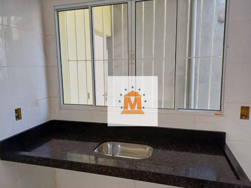 Foto 2 de Casa com 2 quartos à venda, 150m2 em Jardim do Marquês, Jacarei - SP