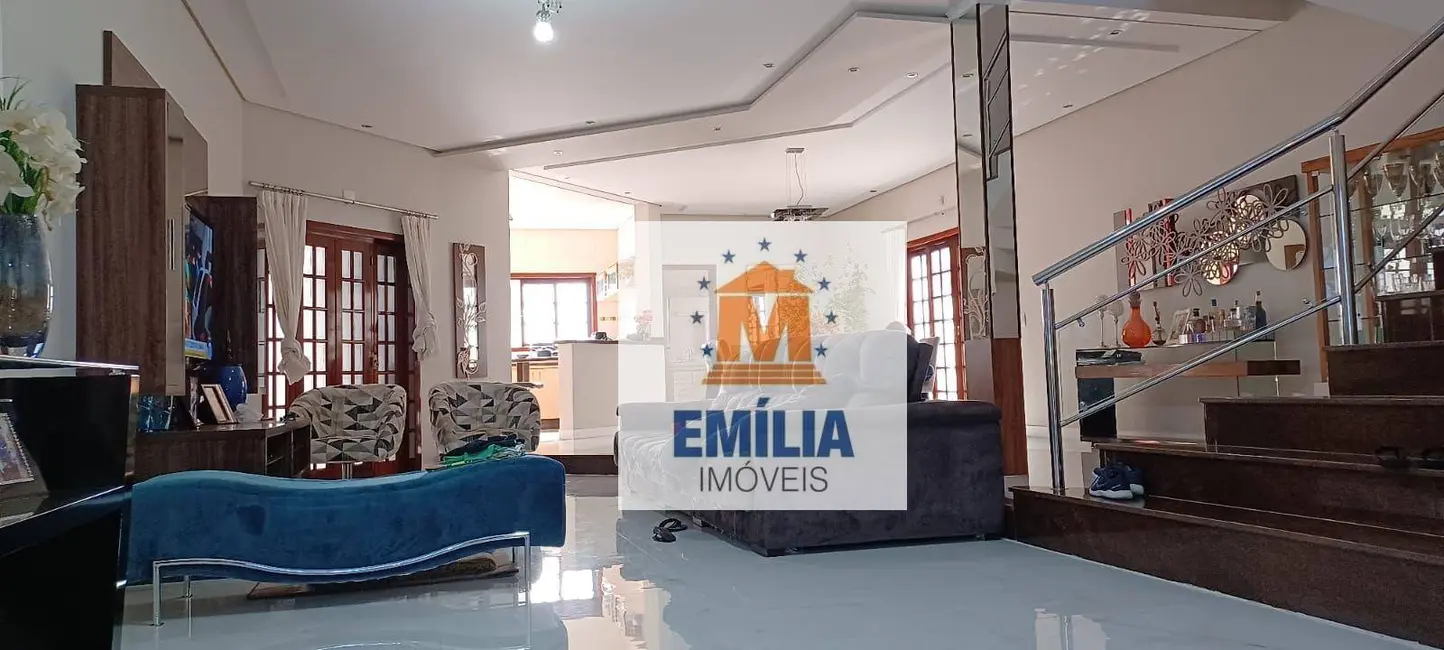 Sobrado com 3 quartos à venda, 250m2 em Cidade Jardim, Jacarei - SP - imagem 1 Foto 1 de Sobrado com 3 quartos à venda, 250m2 em Cidade Jardim, Jacarei - SP