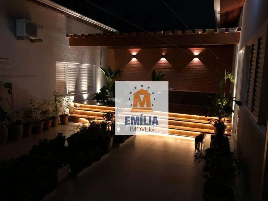 Foto 8 de Sobrado com 5 quartos à venda, 345m2 em Jardim América, Jacarei - SP