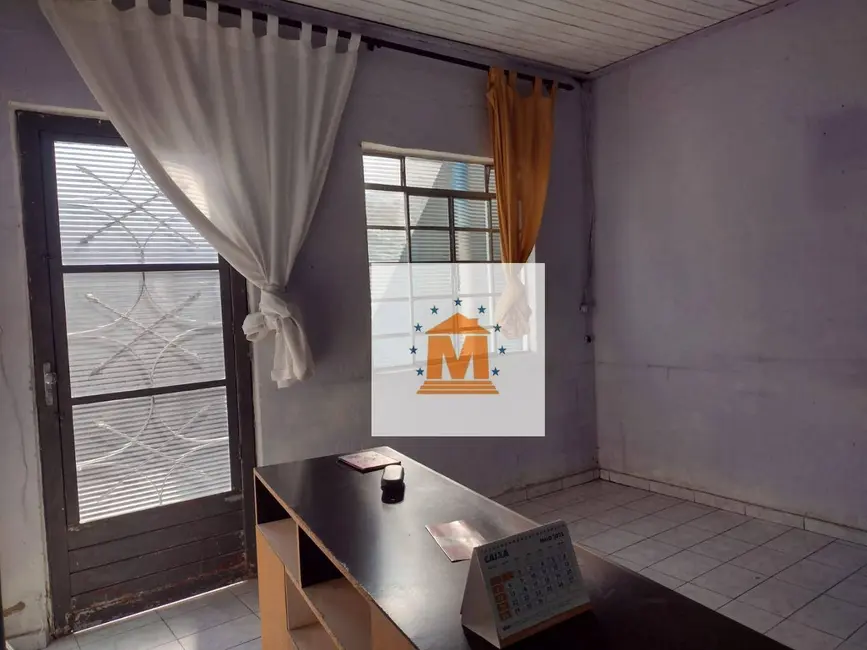 Foto 1 de Casa com 2 quartos à venda, 96m2 em Jardim Jacinto, Jacarei - SP