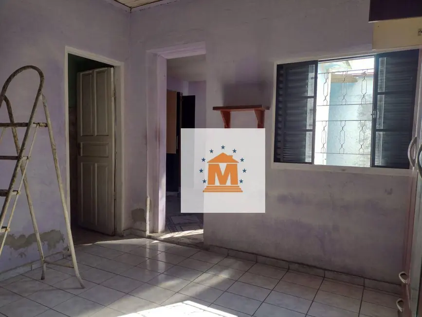 Foto 8 de Casa com 2 quartos à venda, 96m2 em Jardim Jacinto, Jacarei - SP