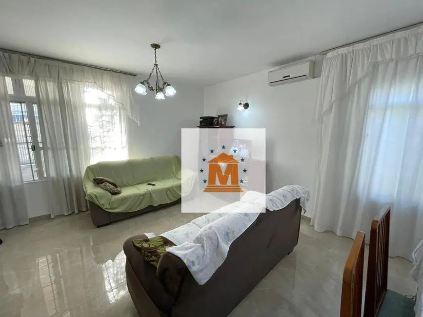 Foto 1 de Casa com 3 quartos à venda, 350m2 em Cidade Jardim, Jacarei - SP
