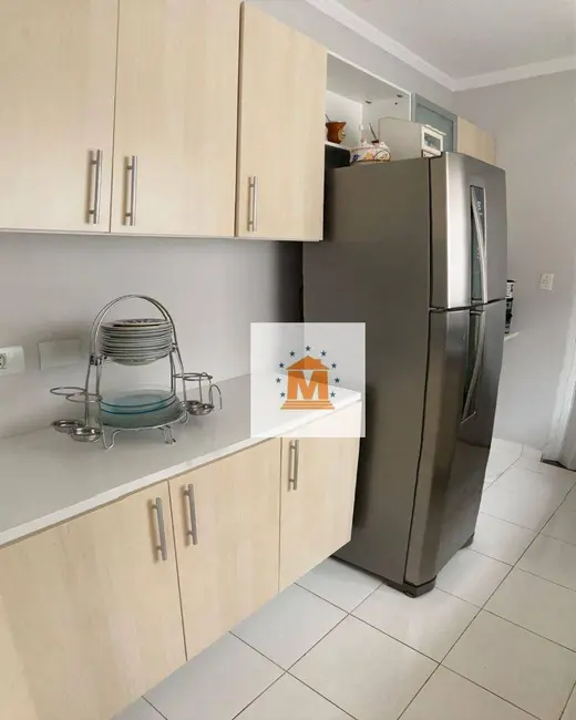Foto 1 de Sobrado com 4 quartos à venda, 250m2 em Parque Califórnia, Jacarei - SP