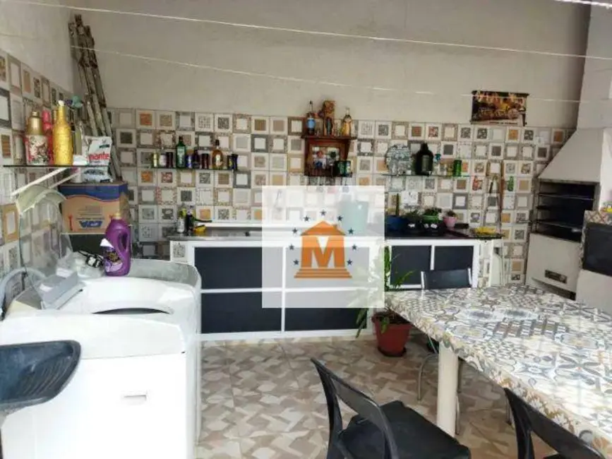 Foto 5 de Casa com 3 quartos à venda, 150m2 em Jardim Pitoresco, Jacarei - SP
