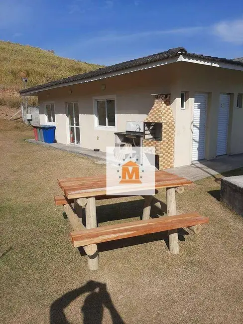 Foto 9 de Sobrado com 2 quartos à venda, 132m2 em Jardim Colônia, Jacarei - SP