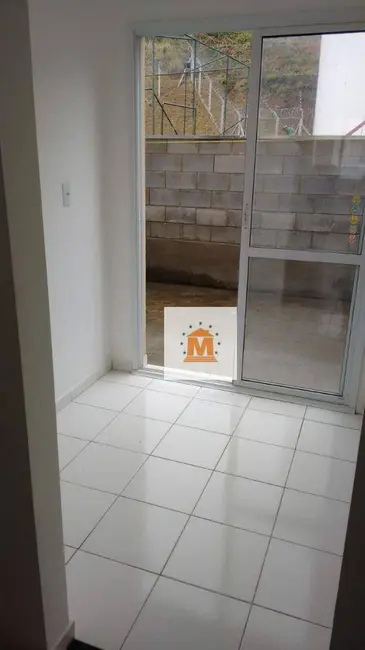 Foto 5 de Sobrado com 2 quartos à venda, 132m2 em Jardim Colônia, Jacarei - SP