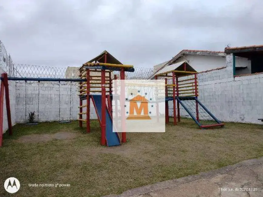 Foto 9 de Casa de Condomínio com 2 quartos à venda, 54m2 em Parque Santo Antônio, Jacarei - SP