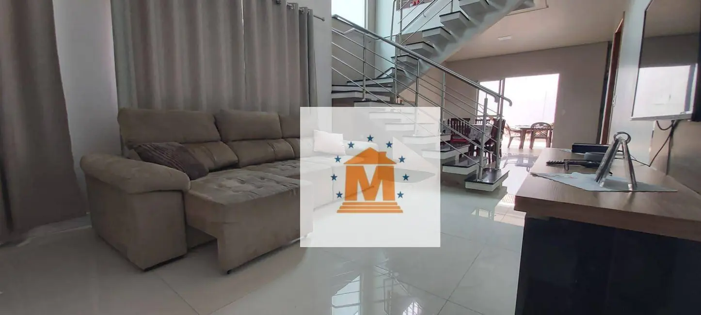 Foto 1 de Sobrado com 3 quartos à venda, 250m2 em Jacarei - SP