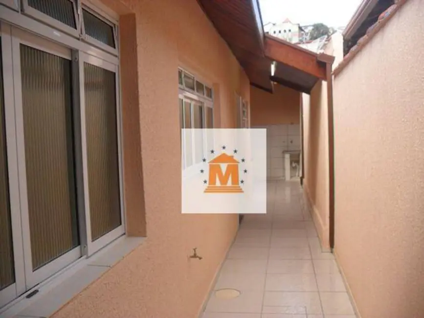 Foto 2 de Casa com 2 quartos à venda, 115m2 em Jardim Bela Vista, Jacarei - SP