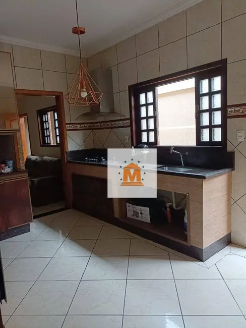 Foto 1 de Casa com 2 quartos à venda, 122m2 em Parque Imperial, Jacarei - SP