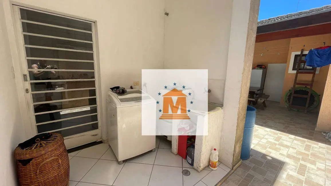 Foto 5 de Casa com 3 quartos à venda, 300m2 em Jardim Santa Maria, Jacarei - SP