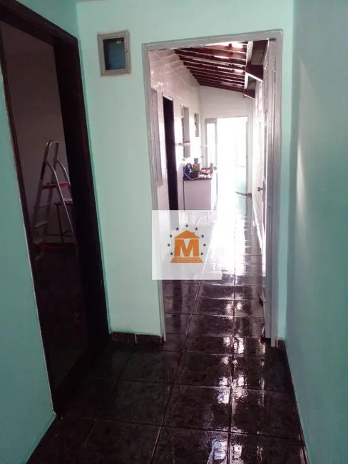 Foto 3 de Casa com 3 quartos à venda, 140m2 em Vila Zezé, Jacarei - SP