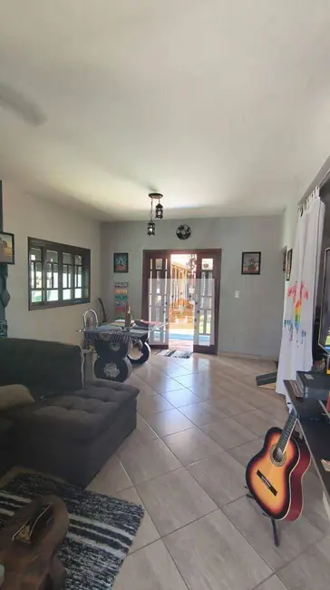 Foto 1 de Casa com 1 quarto à venda, 250m2 em Jacarei - SP