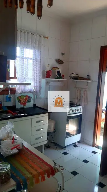 Foto 8 de Casa com 1 quarto à venda, 250m2 em Jacarei - SP